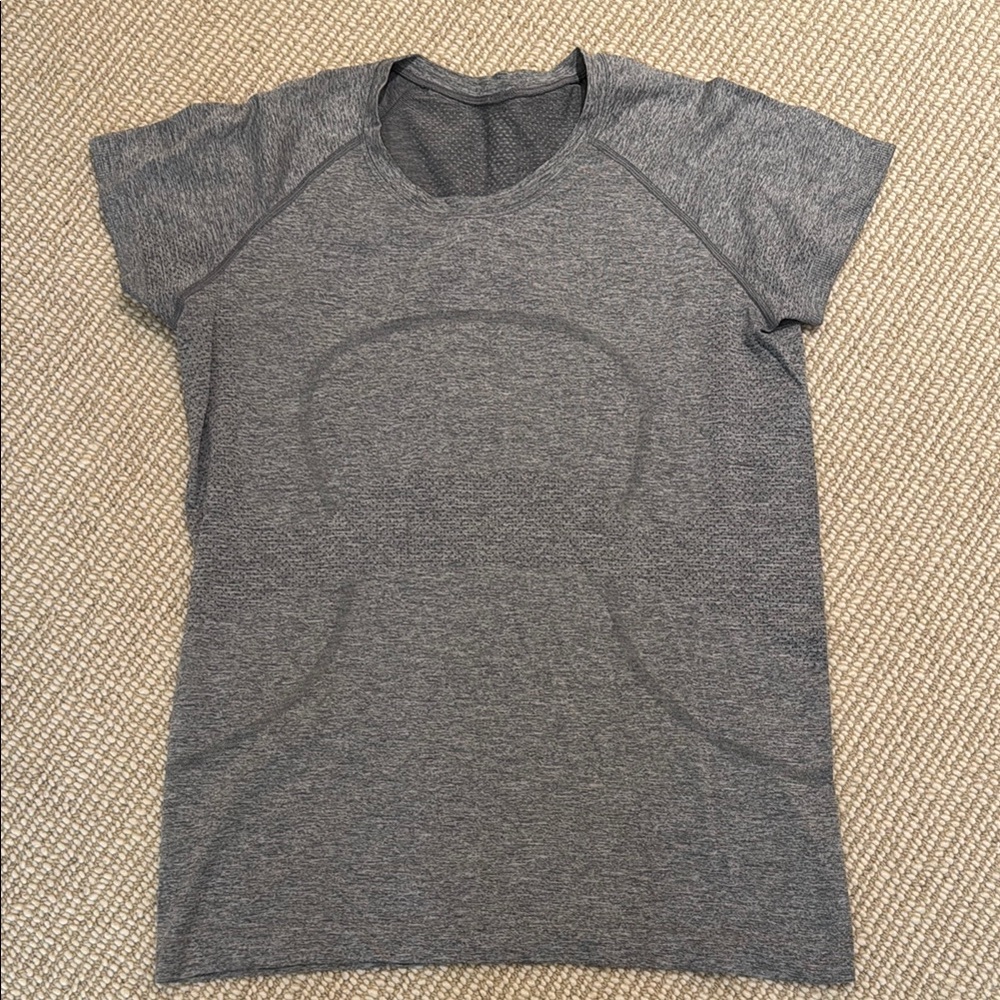 Lululemon size 12 Swiftly Tee Gray Women's Athletic Top